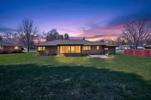 1097 Westfield Dr, Jackson, MI 49203 - Photo 15