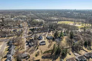 1643 Aberdeen St NE, Grand Rapids, MI 49505 - Photo 49