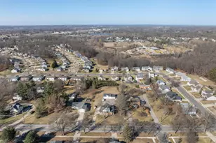 1643 Aberdeen St NE, Grand Rapids, MI 49505 - Photo 47