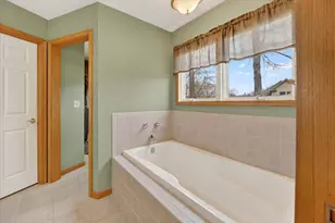 2116 Scenic Hills Dr, Jackson, MI 49201 - Photo 23