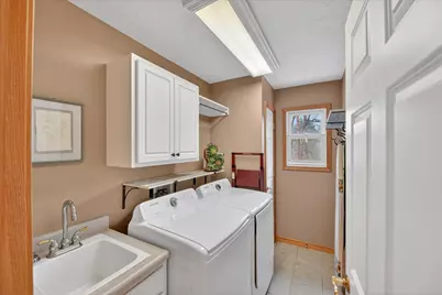 2116 Scenic Hills Drive, Jackson, MI 49201 - Photo 17