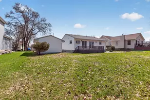 154 Golfview Dr, Brooklyn, MI 49230 - Photo 39