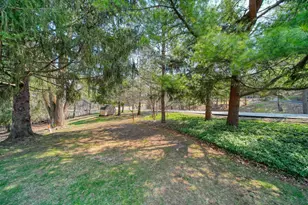 3381 Pine Ridge Dr, Jackson, MI 49201 - Photo 43