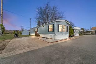 333 E Lakewood Blvd, Holland, MI 49424 - Photo 1