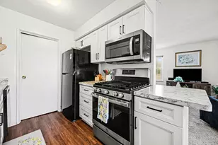 22842 Renford St, Novi, MI 48375 - Photo 11