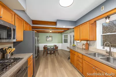 2549 Rockhill Drive NE, Grand Rapids, MI 49525 - Photo 9