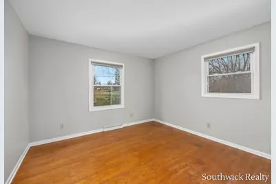 2549 Rockhill Drive NE, Grand Rapids, MI 49525 - Photo 19
