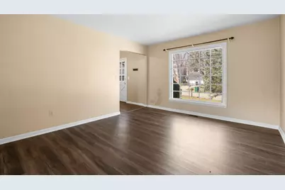 2431 Roanoke Drive, Ypsilanti, MI 48197 - Photo 9