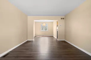 2431 Roanoke Dr, Ypsilanti, MI 48197 - Photo 7