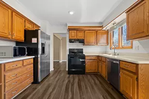 2431 Roanoke Dr, Ypsilanti, MI 48197 - Photo 15