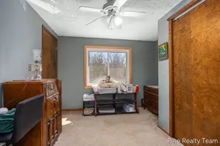1555 Knapp St NE, Grand Rapids, MI 49505 - Photo 13