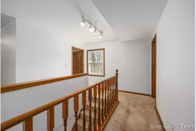 1555 Knapp Street NE, Grand Rapids, MI 49505 - Photo 11