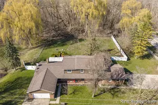 1555 Knapp St NE, Grand Rapids, MI 49505 - Photo 35