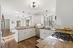 7459 Sleepy Hollow Dr, Hudsonville, MI 49426 - Photo 9