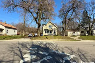 1128 Emerald Ave NE, Grand Rapids, MI 49503 - Photo 5