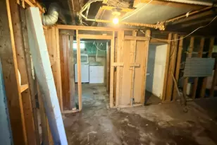 1128 Emerald Ave NE, Grand Rapids, MI 49503 - Photo 41