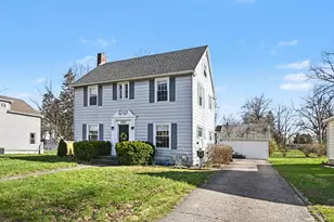 537 W Maple St, Mason, MI 48854 - Photo 3