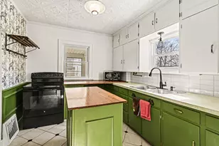 537 W Maple St, Mason, MI 48854 - Photo 9