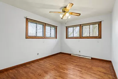 566 Kublick Drive, Benton Harbor, MI 49022 - Photo 15