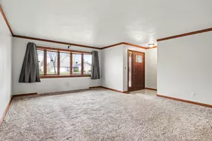 566 Kublick Dr, Benton Harbor, MI 49022 - Photo 5