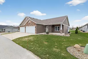 135 Lexington Pointe Dr, Niles, MI 49120 - Photo 15