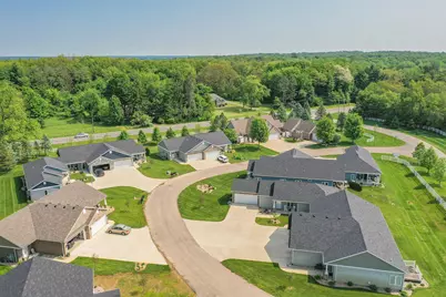 135 Lexington Pointe Drive #8, Niles, MI 49120 - Photo 7