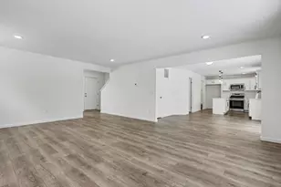 5601 Paxton Ct, Portage, MI 49024 - Photo 5