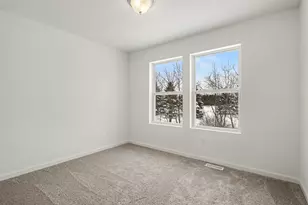 5601 Paxton Ct, Portage, MI 49024 - Photo 17