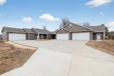 137 Lexington Pointe Drive #7, Niles, MI 49120 - Photo 13