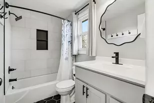 2707 Sandalwood Ct NE, Grand Rapids, MI 49525 - Photo 15