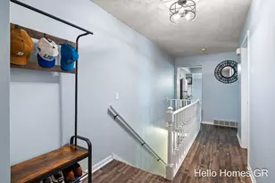 2317 Edington Dr SE, Grand Rapids, MI 49508 - Photo 23