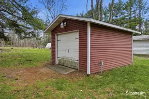 12390 Perry Rd, Battle Creek, MI 49015 - Photo 23