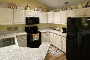 732 W Barrington Cir, Jackson, MI 49203 - Photo 5