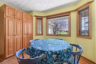 53126 Ridgeview Cir, Paw Paw, MI 49079 - Photo 11