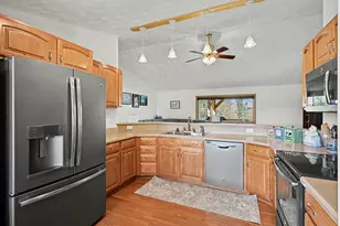 53126 Ridgeview Cir, Paw Paw, MI 49079 - Photo 9
