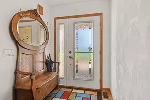 53126 Ridgeview Cir, Paw Paw, MI 49079 - Photo 5