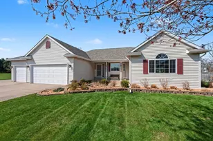 53126 Ridgeview Cir, Paw Paw, MI 49079 - Photo 3