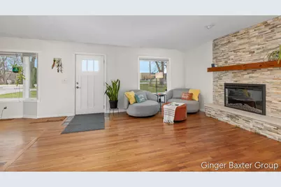 4372 Hunsberger Avenue NE, Grand Rapids, MI 49525 - Photo 3