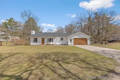 4372 Hunsberger Avenue NE, Grand Rapids, MI 49525 - Photo 1