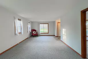 1407 Kenwood Ave, Belding, MI 48809 - Photo 7