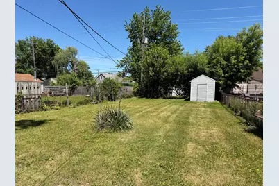 18852 Indian, Bedford, MI 48240 - Photo 3