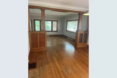 907 Lake Michigan Drive NW, Grand Rapids, MI 49504 - Photo 3