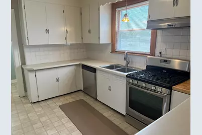 907 Lake Michigan Drive NW, Grand Rapids, MI 49504 - Photo 13