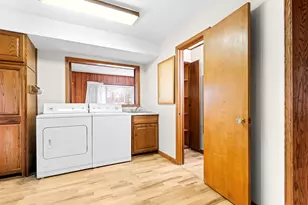 680 Wellington Ave, Battle Creek, MI 49037 - Photo 9