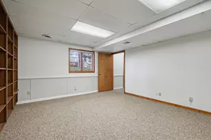 3171 Maple Villa Dr SE, Grand Rapids, MI 49508 - Photo 15