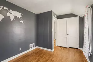 704 Whites Rd, Kalamazoo, MI 49008 - Photo 17