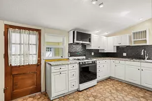 201 S Oak St, Buchanan, MI 49107 - Photo 9