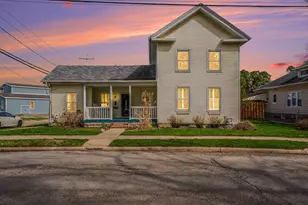 201 S Oak St, Buchanan, MI 49107 - Photo 1