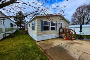 219 Circle Dr, Fremont, MI 49412 - Photo 1
