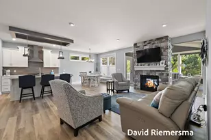 14692 Pine Dew Dr, Grand Haven, MI 49417 - Photo 9